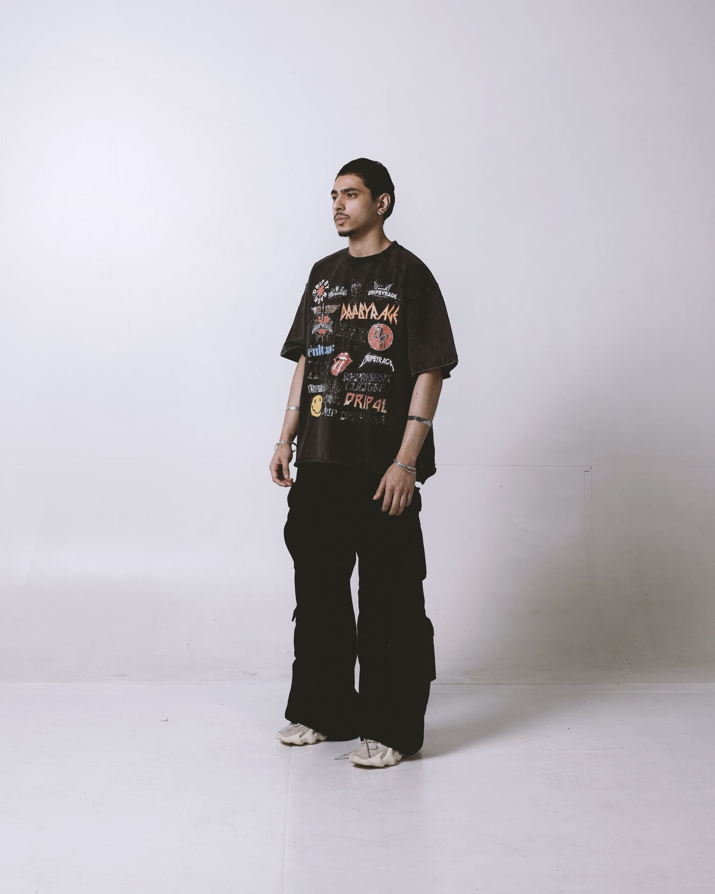 DRIP LOGOS OVERSIZED FADED T-SHIRT