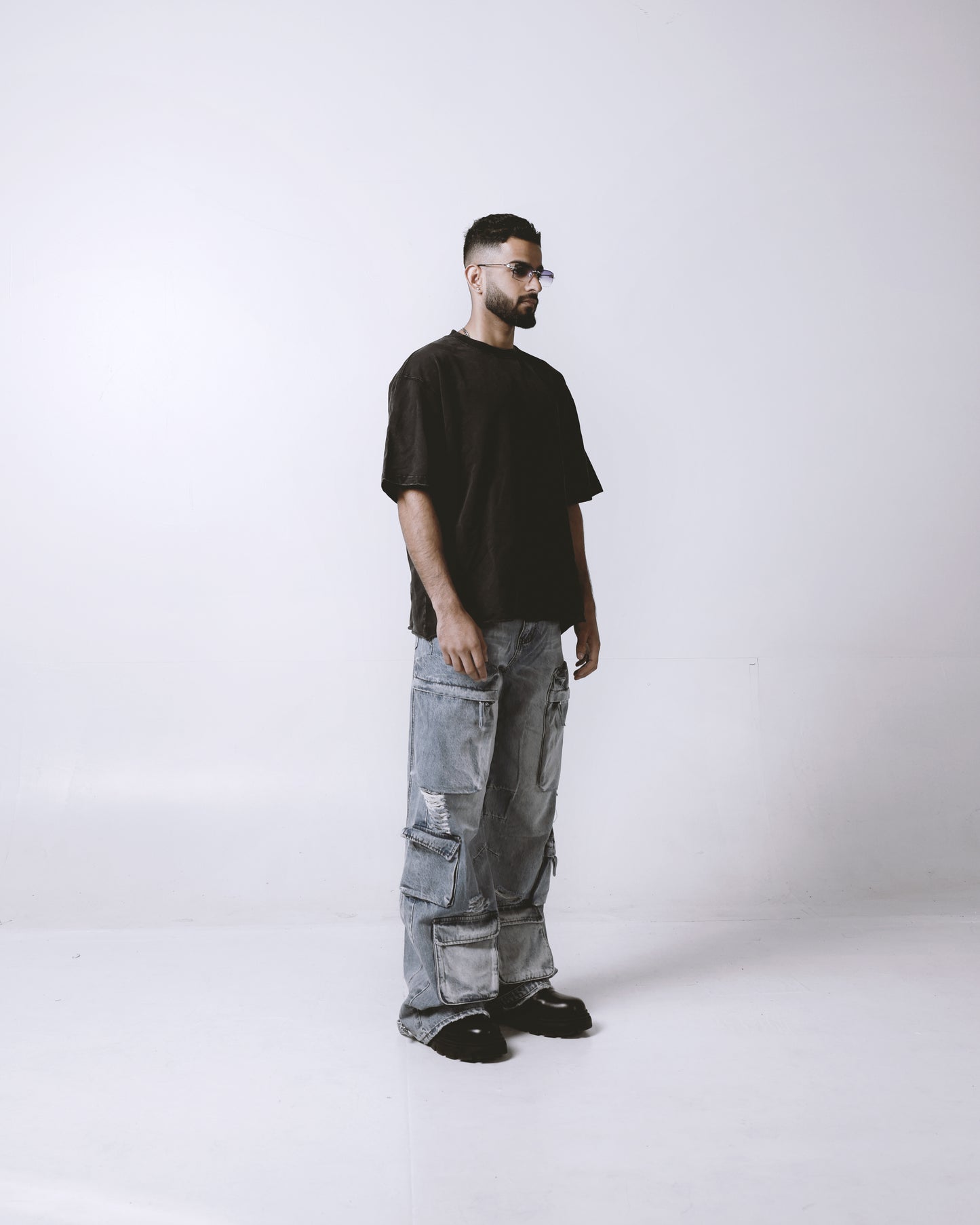 84 OVERSIZED FADED T-SHIRT