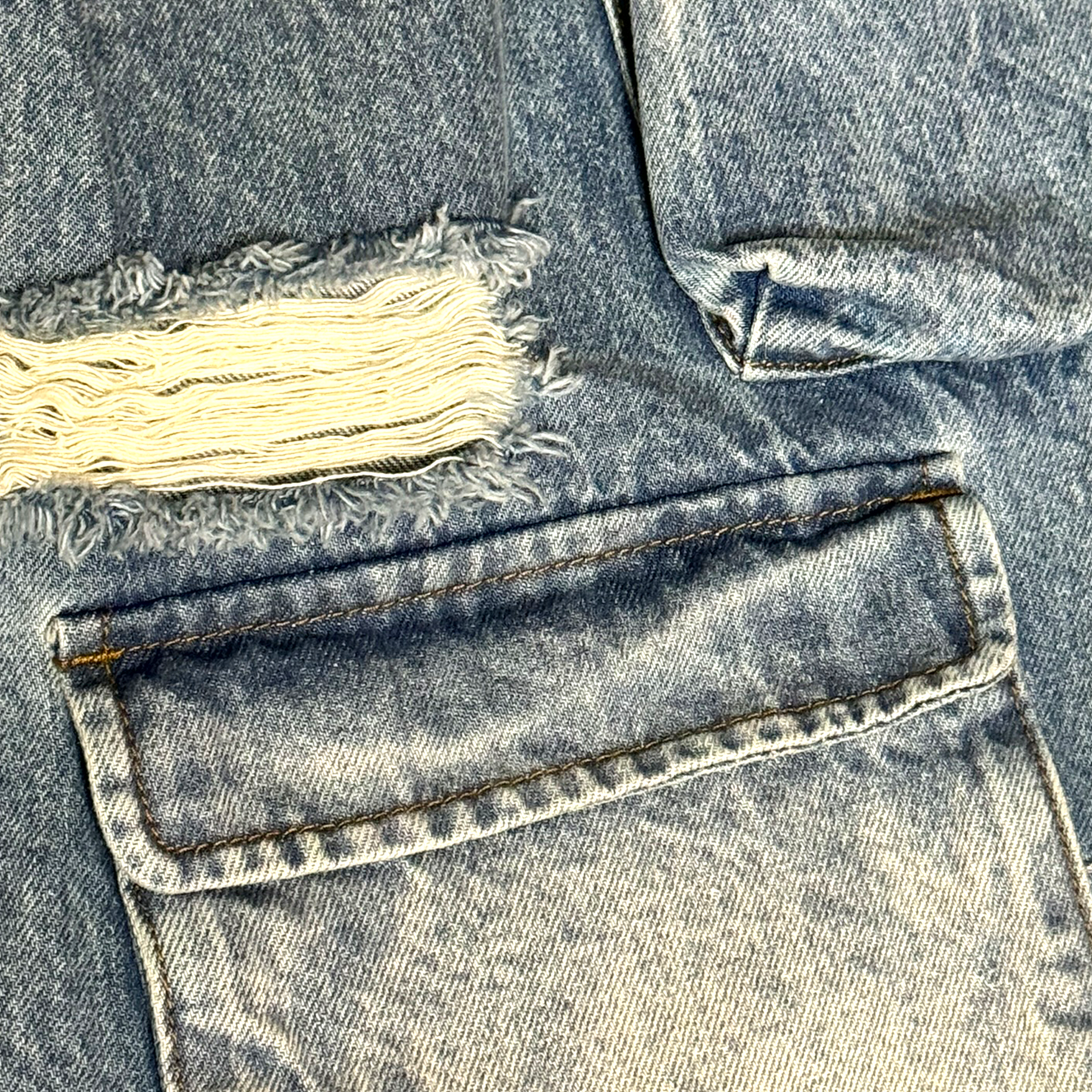 DISTRESSED CARGO DENIM