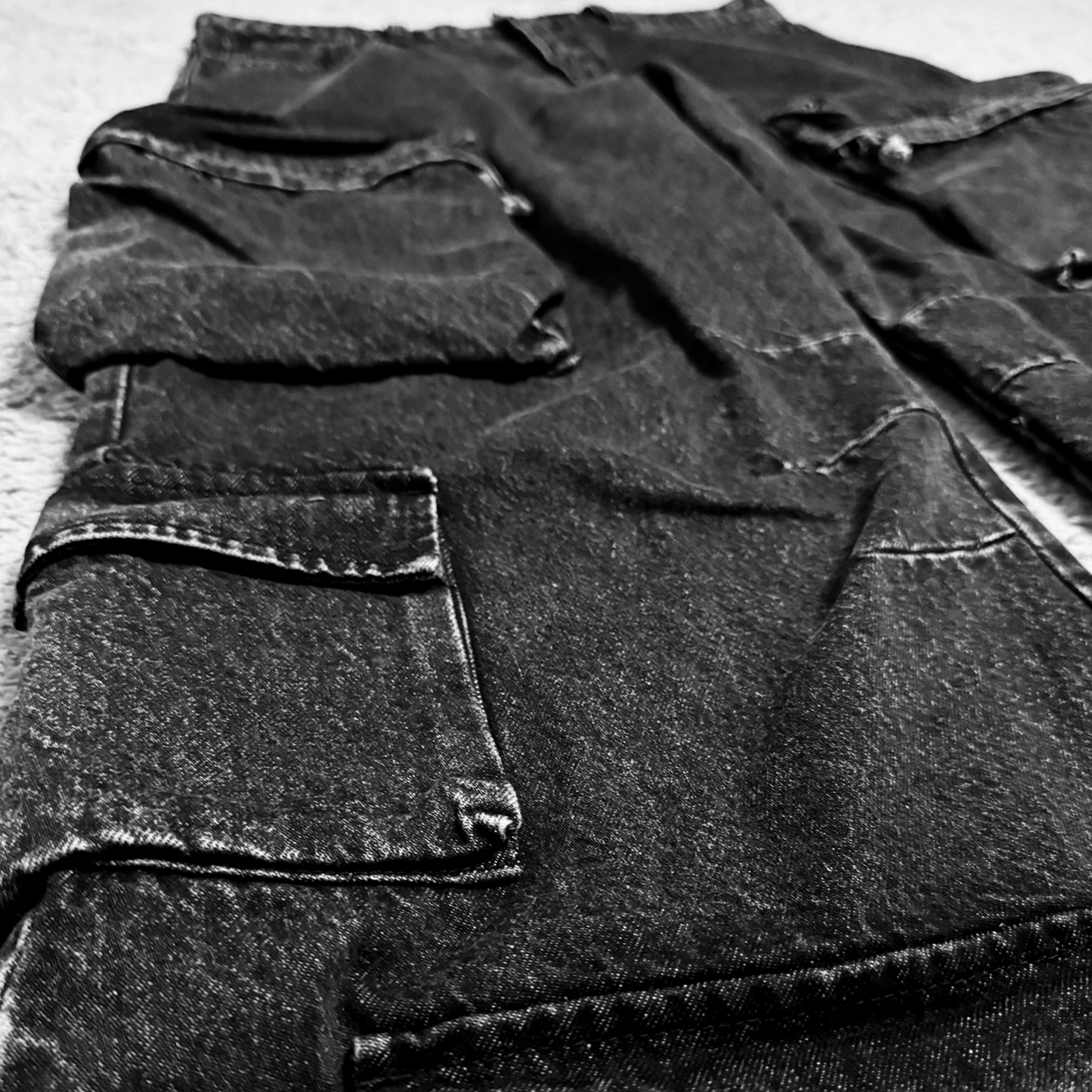 STONE WASHED CARGO DENIM