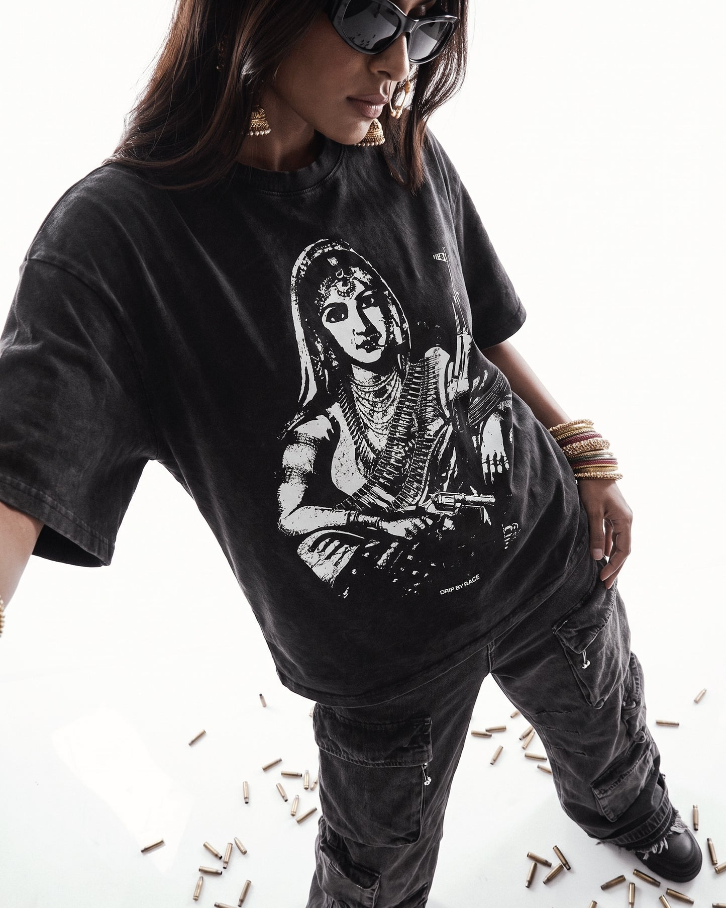 GANGSTER QUEEN II FADED OVERSIZED T-SHIRT