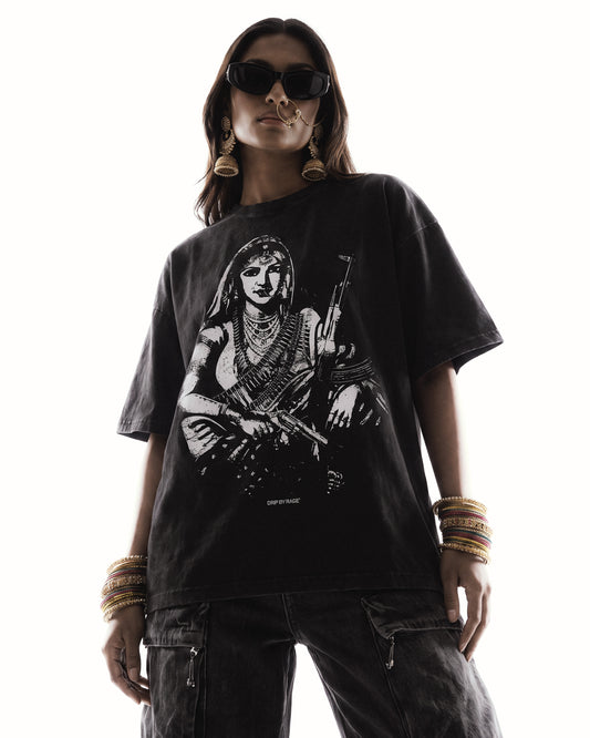 GANGSTER QUEEN II FADED OVERSIZED T-SHIRT