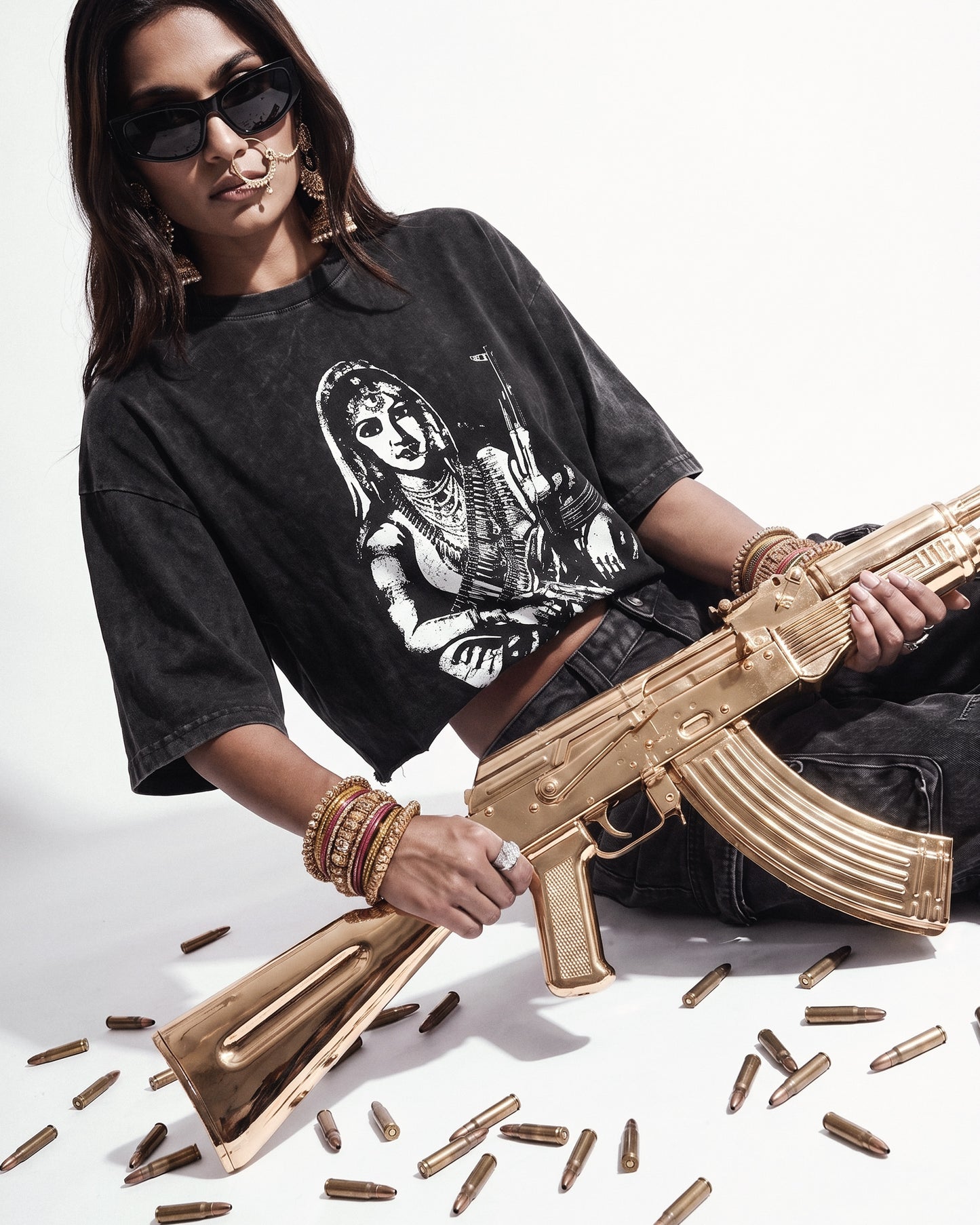 GANGSTER QUEEN II FADED OVERSIZED T-SHIRT