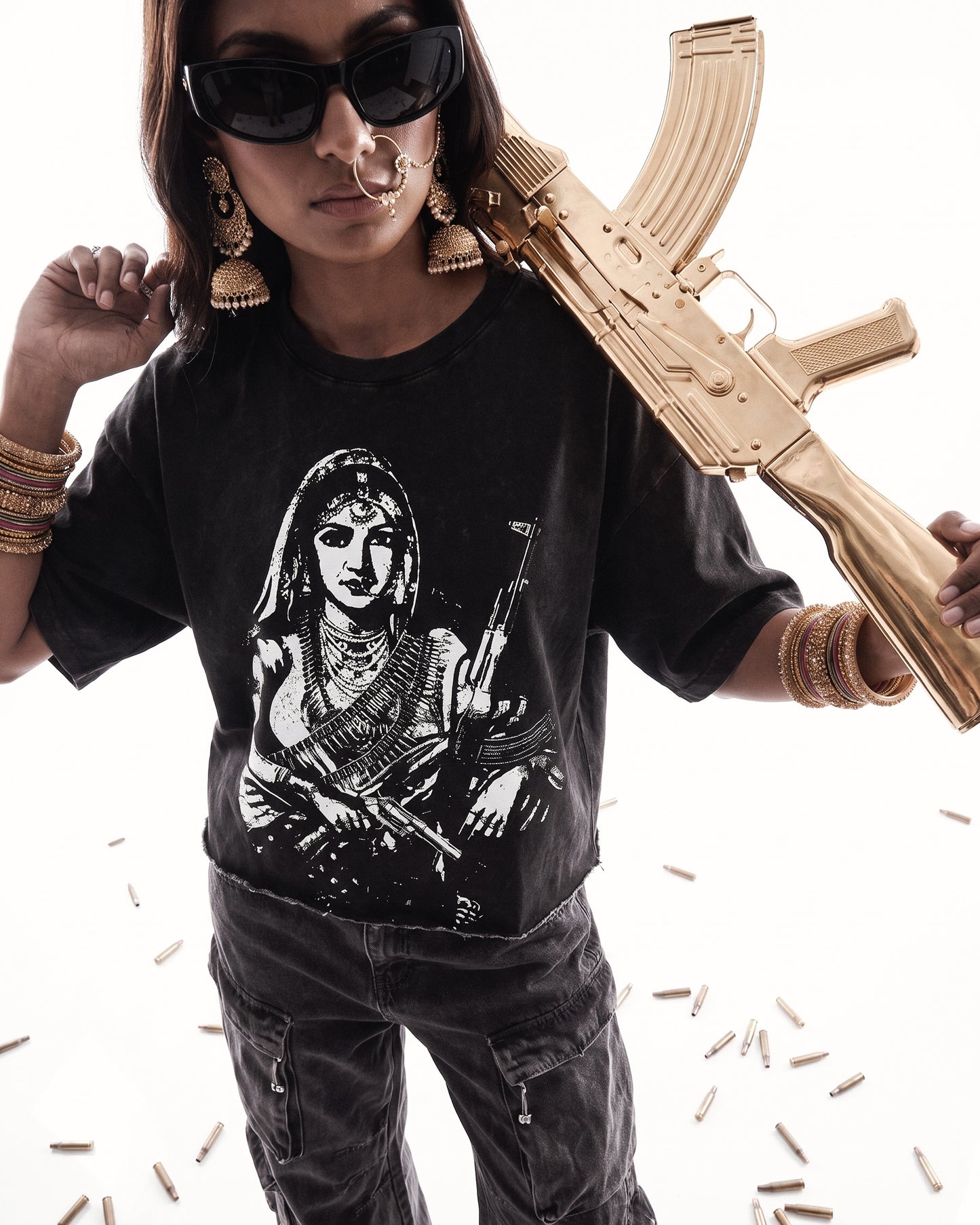 GANGSTER QUEEN II FADED OVERSIZED T-SHIRT
