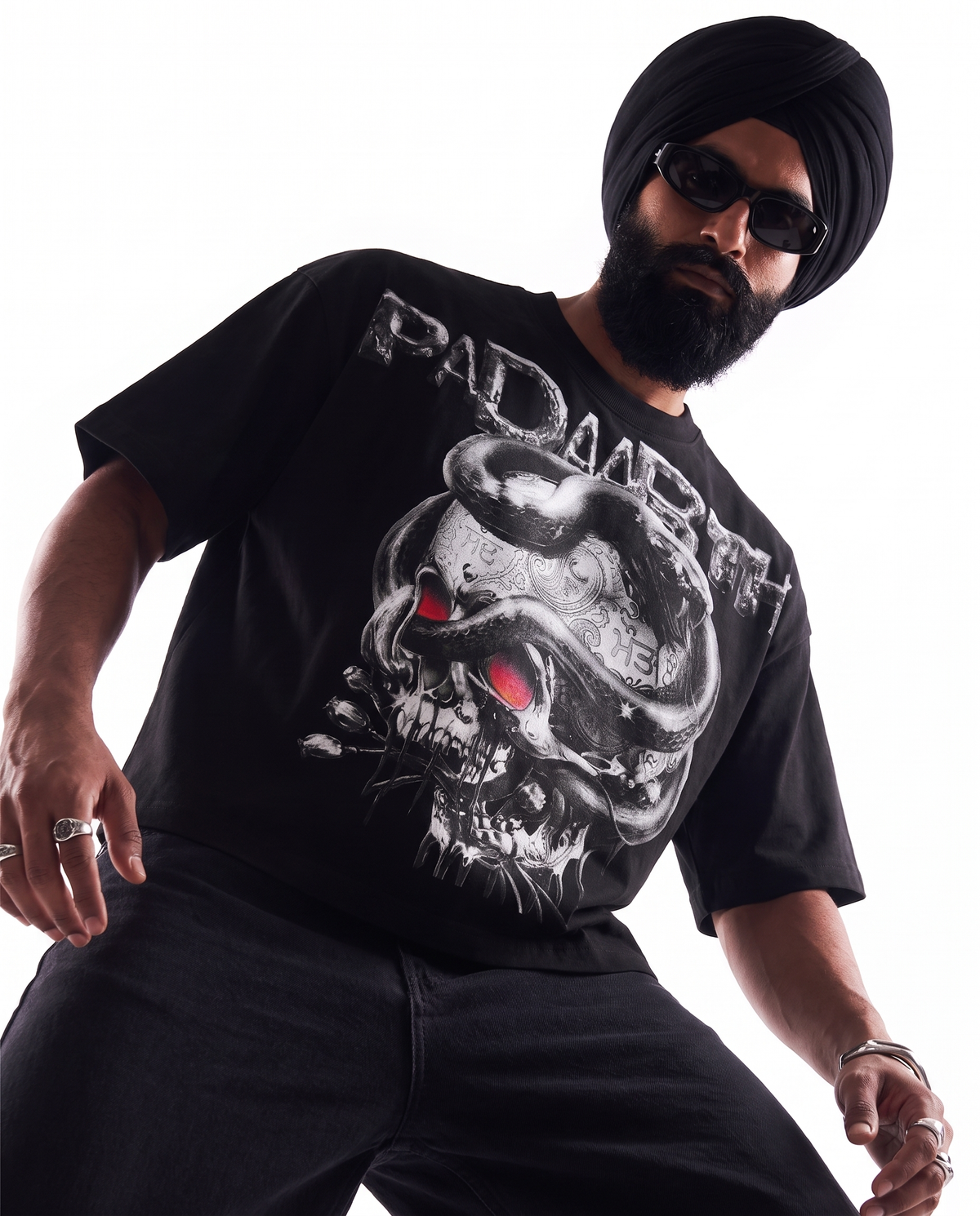 BLACK HEAVEN RED EYE BOXY T-SHIRT