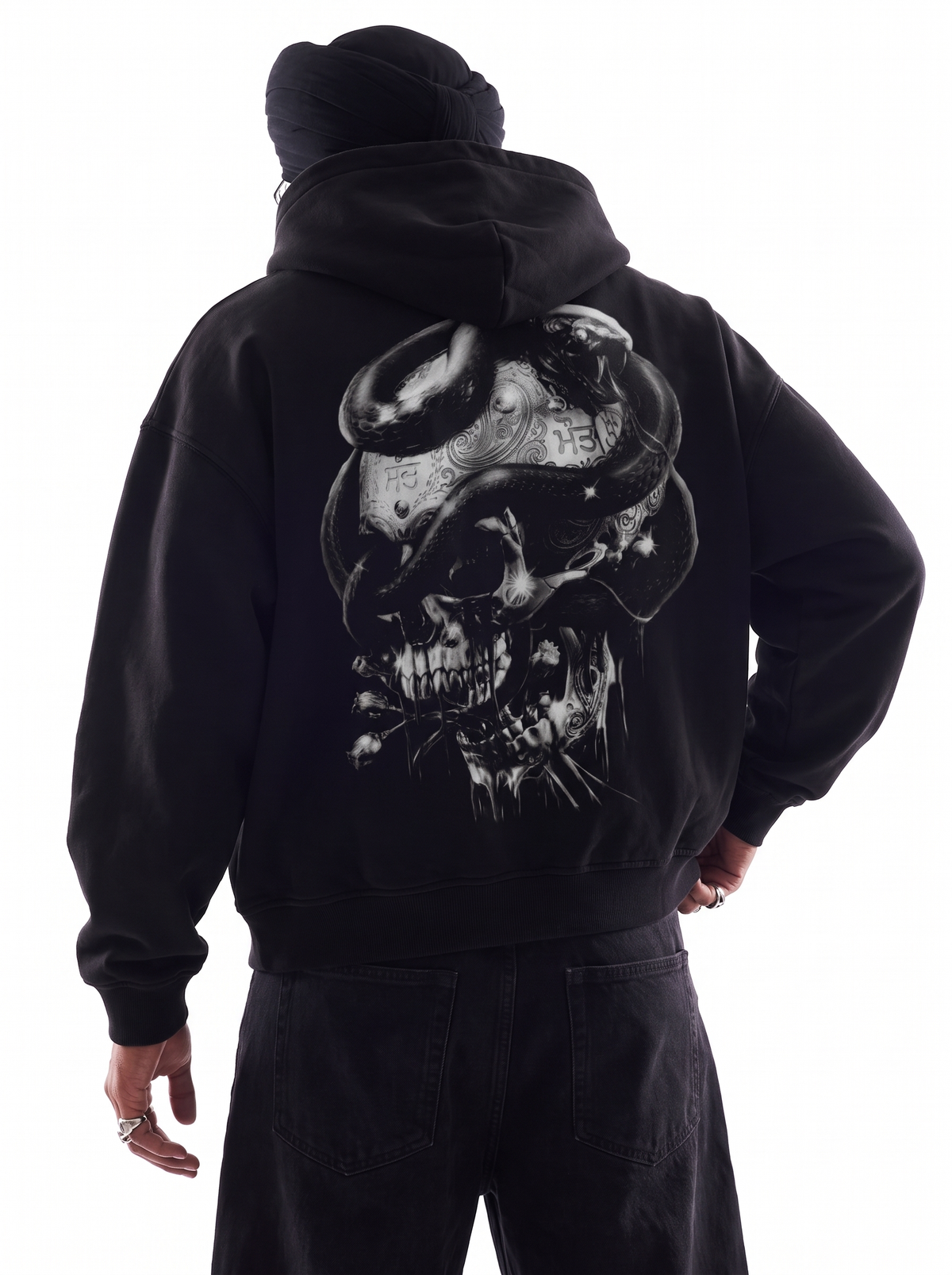 BLACK CHROME DSITRESSED HOODIE