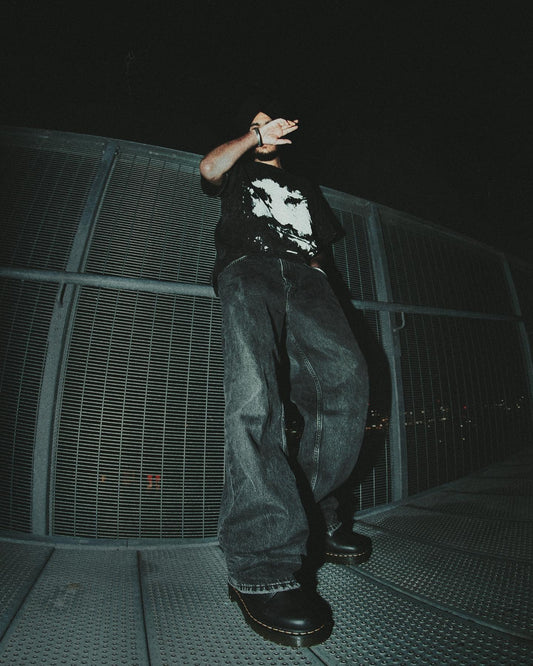 EYES OF DEVIL OVERSIZED DESTROYED T-SHIRT