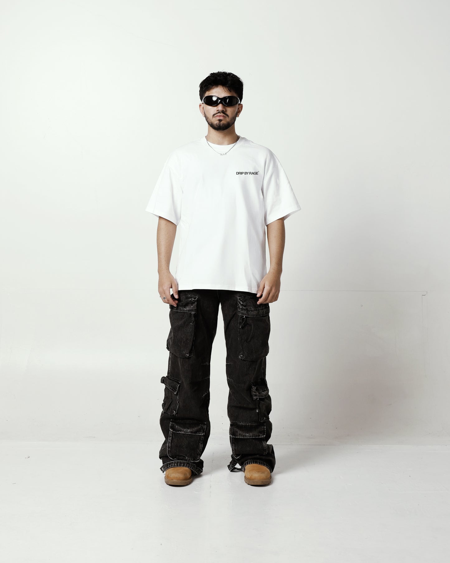 UNIVERSE T-SHIRT