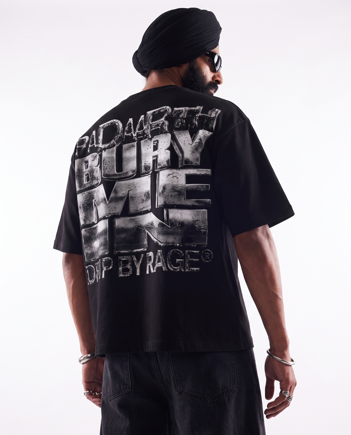 BLACK HEAVEN RED EYE BOXY T-SHIRT